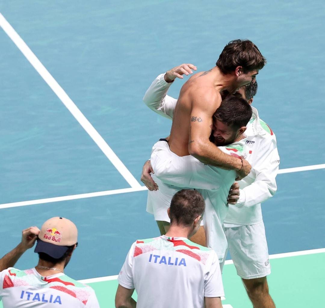 爱游戏在线-澳网横扫戴维斯杯，辛纳扛起全队