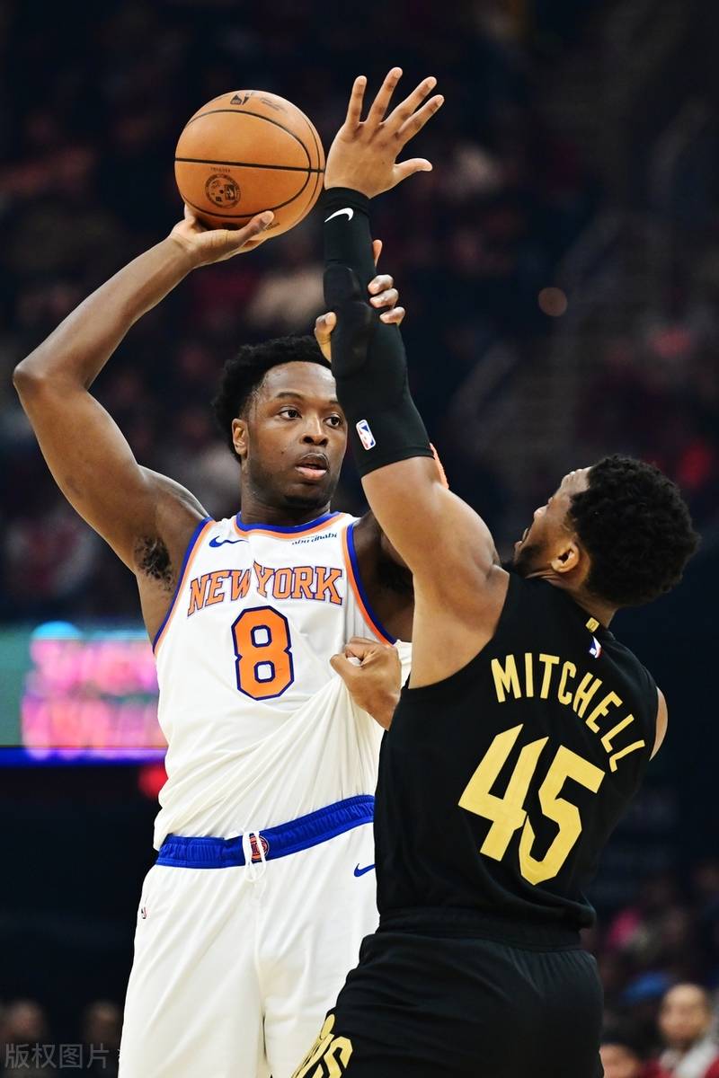 爱游戏2026-骑士逆转尼克斯，米切尔刷新纪录