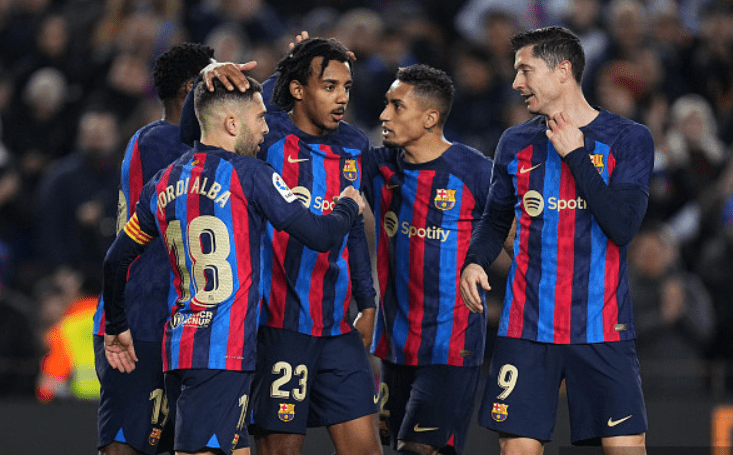 爱游戏在线-美国完胜马德里竞技，加维统治全场