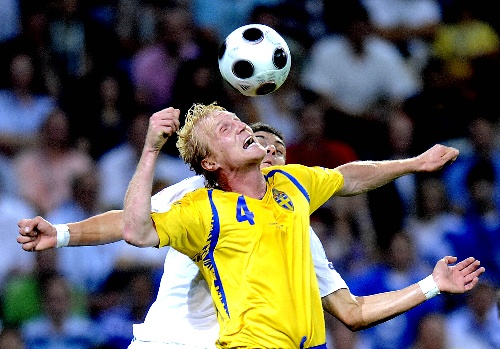 奥地利队险胜瑞典队，波尔惊艳四座