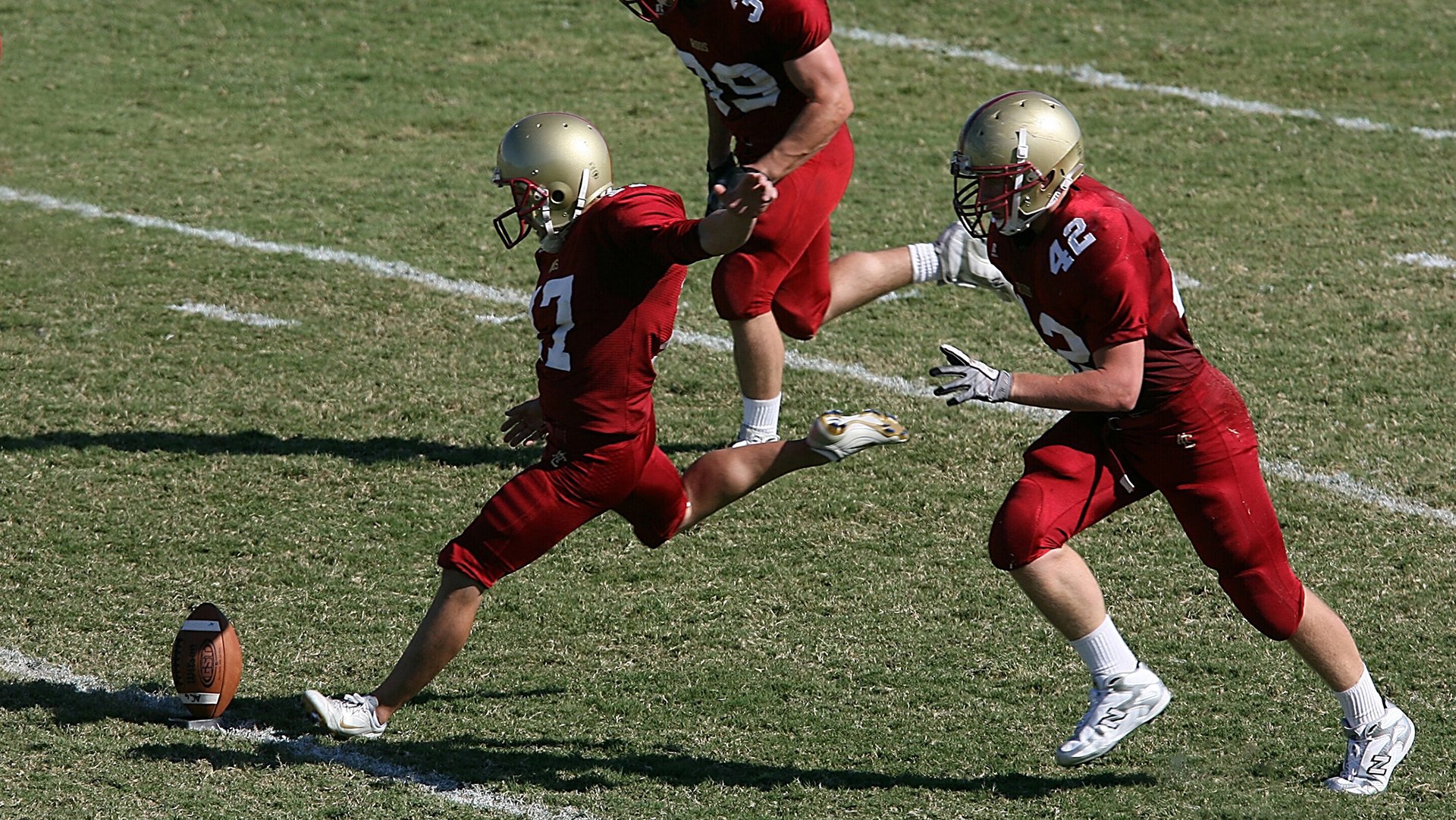 欧冠决赛之夜，斯通斯关键进球定乾坤，一粒进球如何改变一座城市的命运